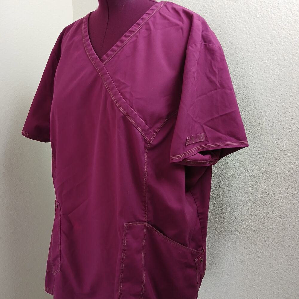 Dickies Distressed Essence Mock Wrap Scrub Top Women 4XL wine repaired V-neck SS